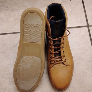 Kenneth Cole Tan and Navy Men's Boots